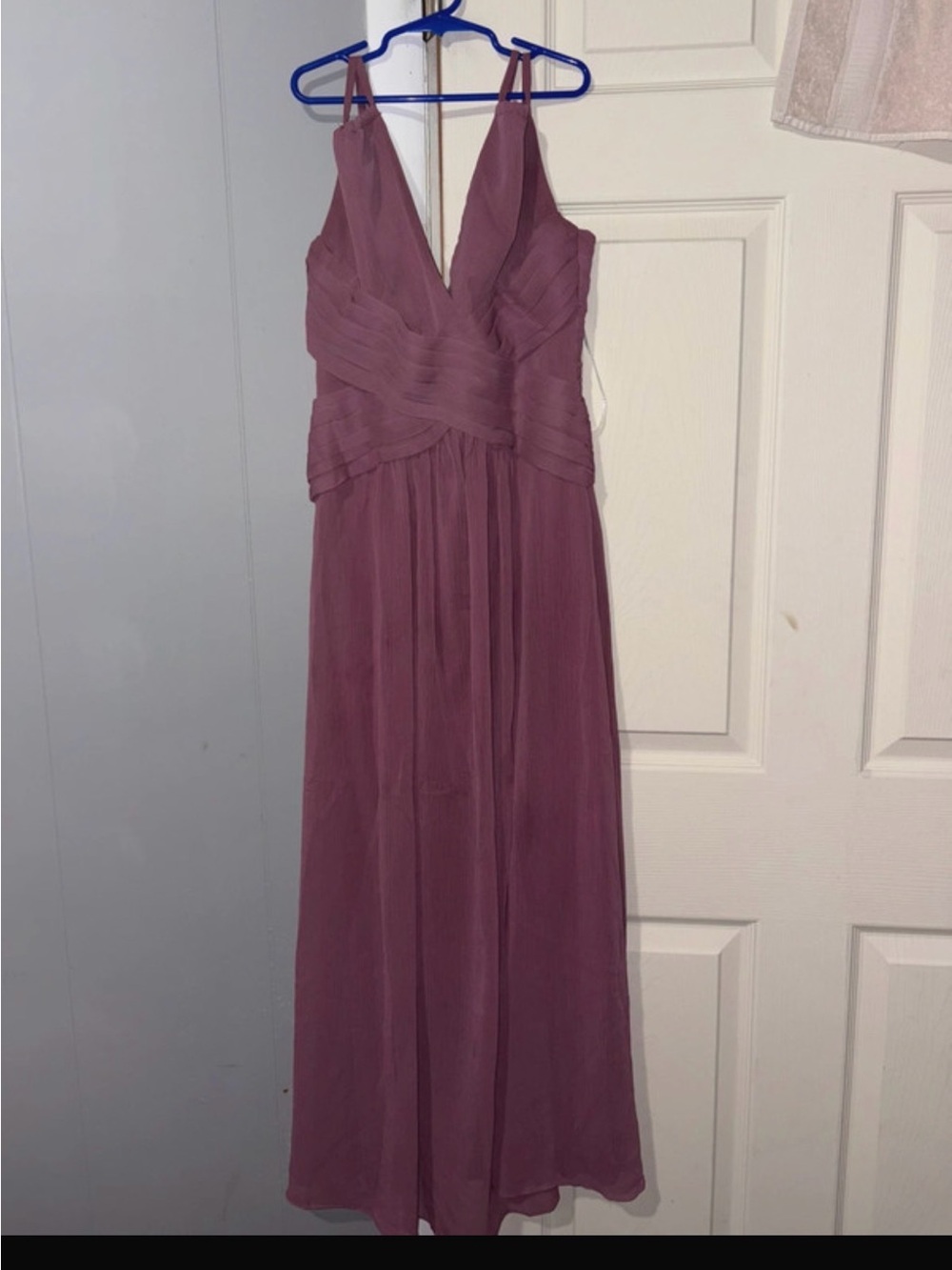 Women's Mauve V-Neck Chiffon Evening Dress